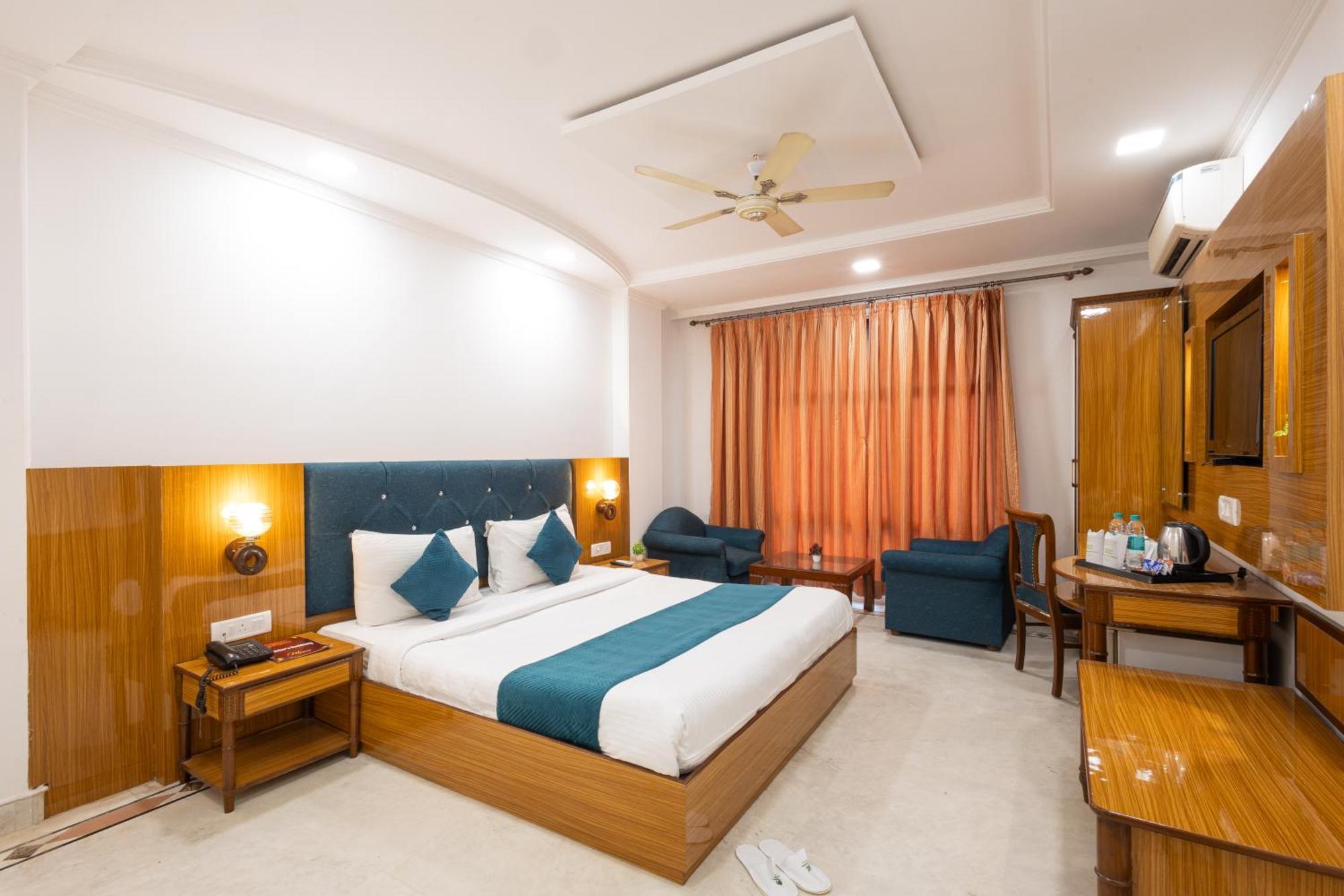 Hotel Panickers Residency - Ajmal Khan Market Near Karol Bagh Metro Delhi  Exterior photo
