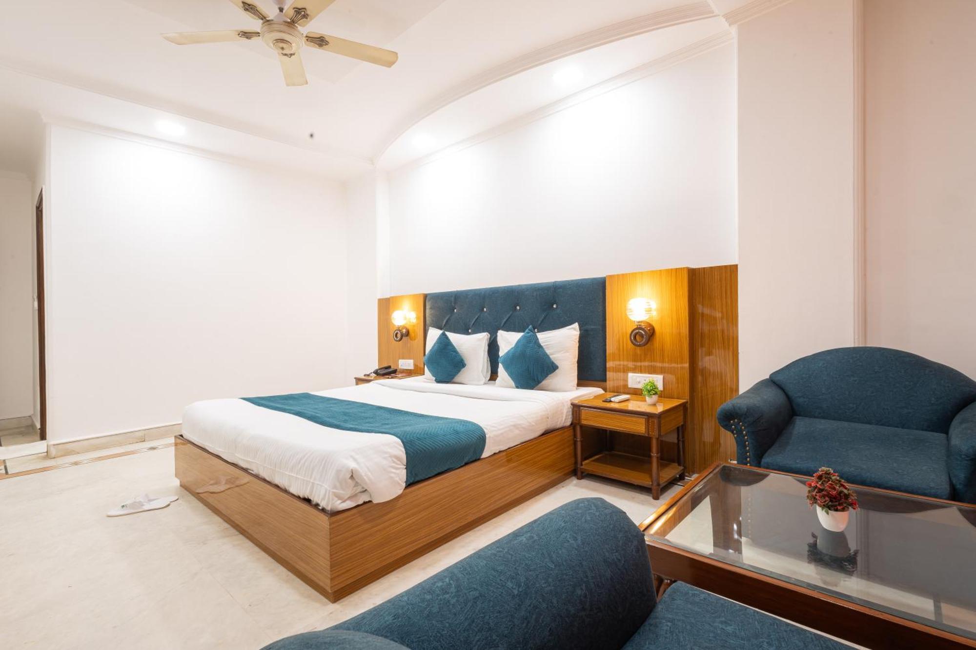 Hotel Panickers Residency - Ajmal Khan Market Near Karol Bagh Metro Delhi  Exterior photo